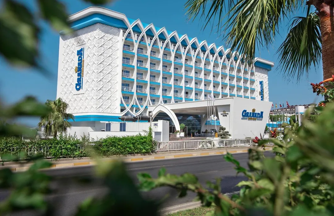 Granada Luxury Beach-1